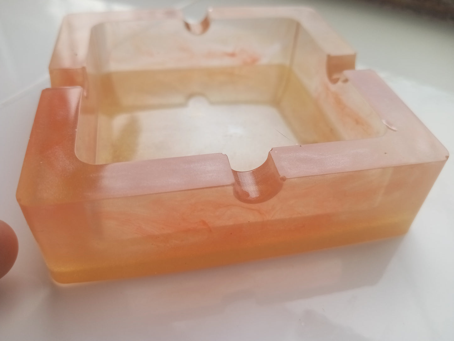 square resin ashtrays - Orange