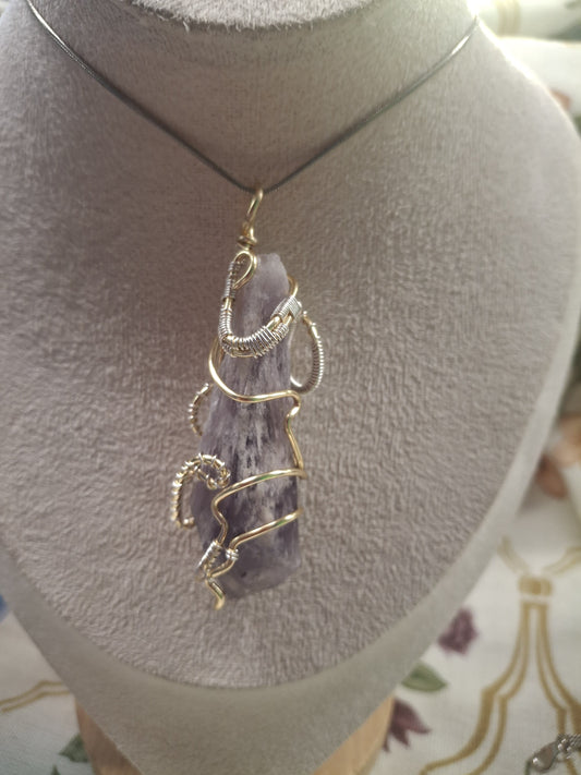 Raw Amethyst Point – A Story of Light and Intuition