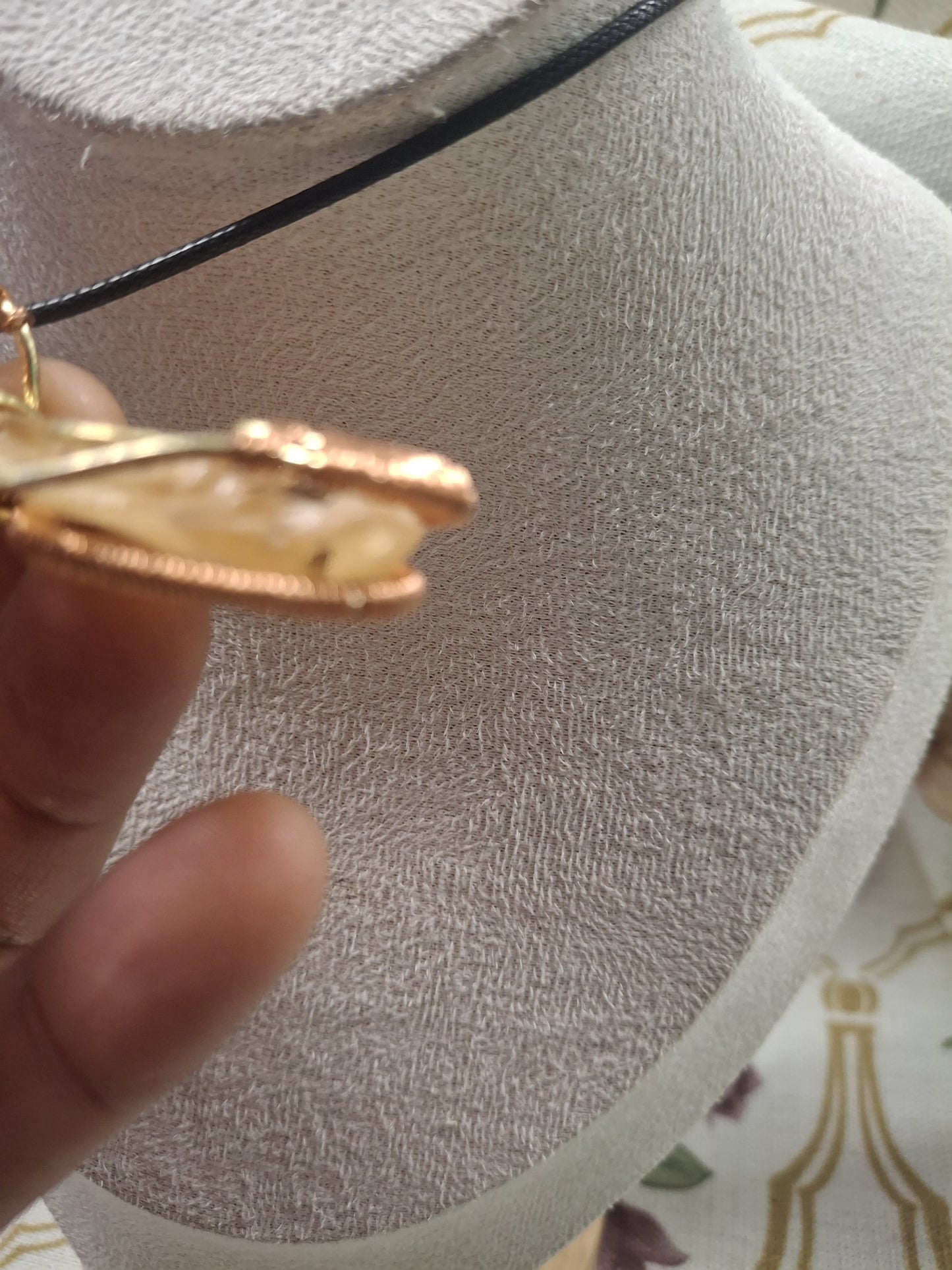 Yellow Amber with Inclusions – A Story Frozen in Time